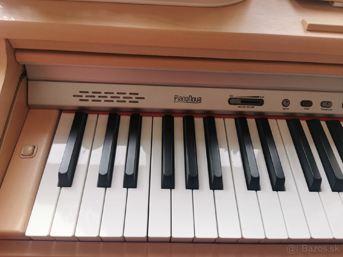 Elektrický klavír PianoNova - 2