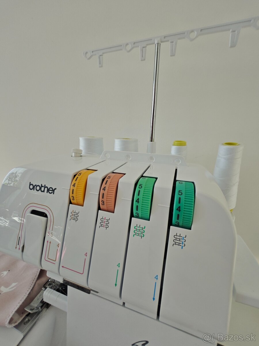 Brother Lock 1034DX - 2