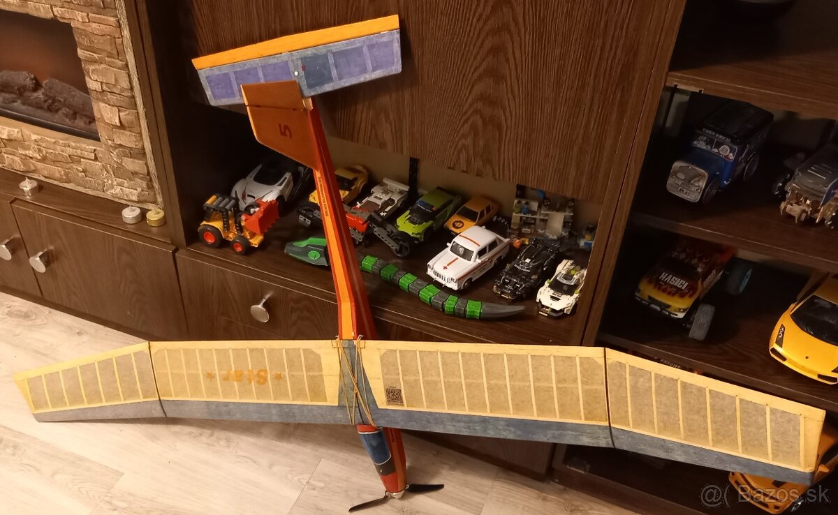 RC motorovy vetron - 2