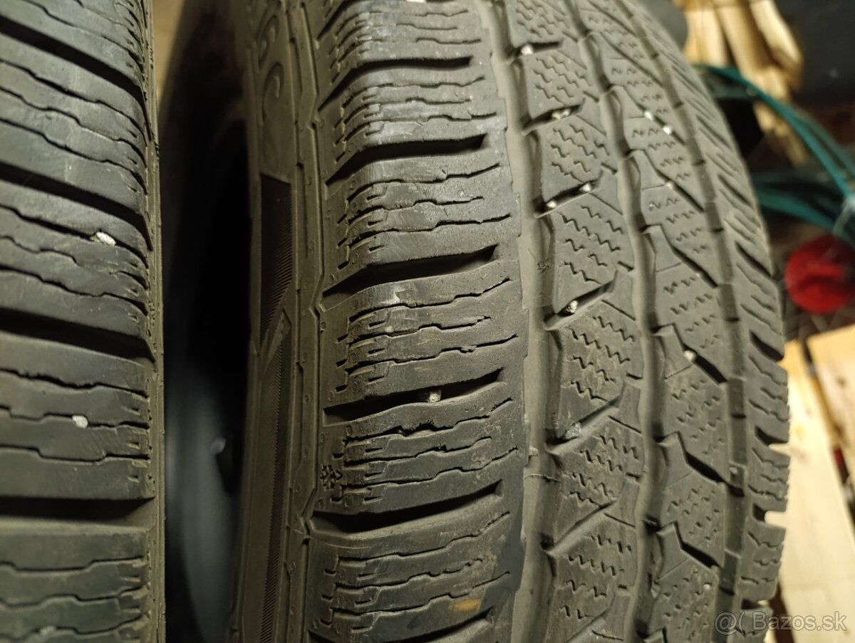 Zimné pneumatiky Continental 225/75 R16C - 2