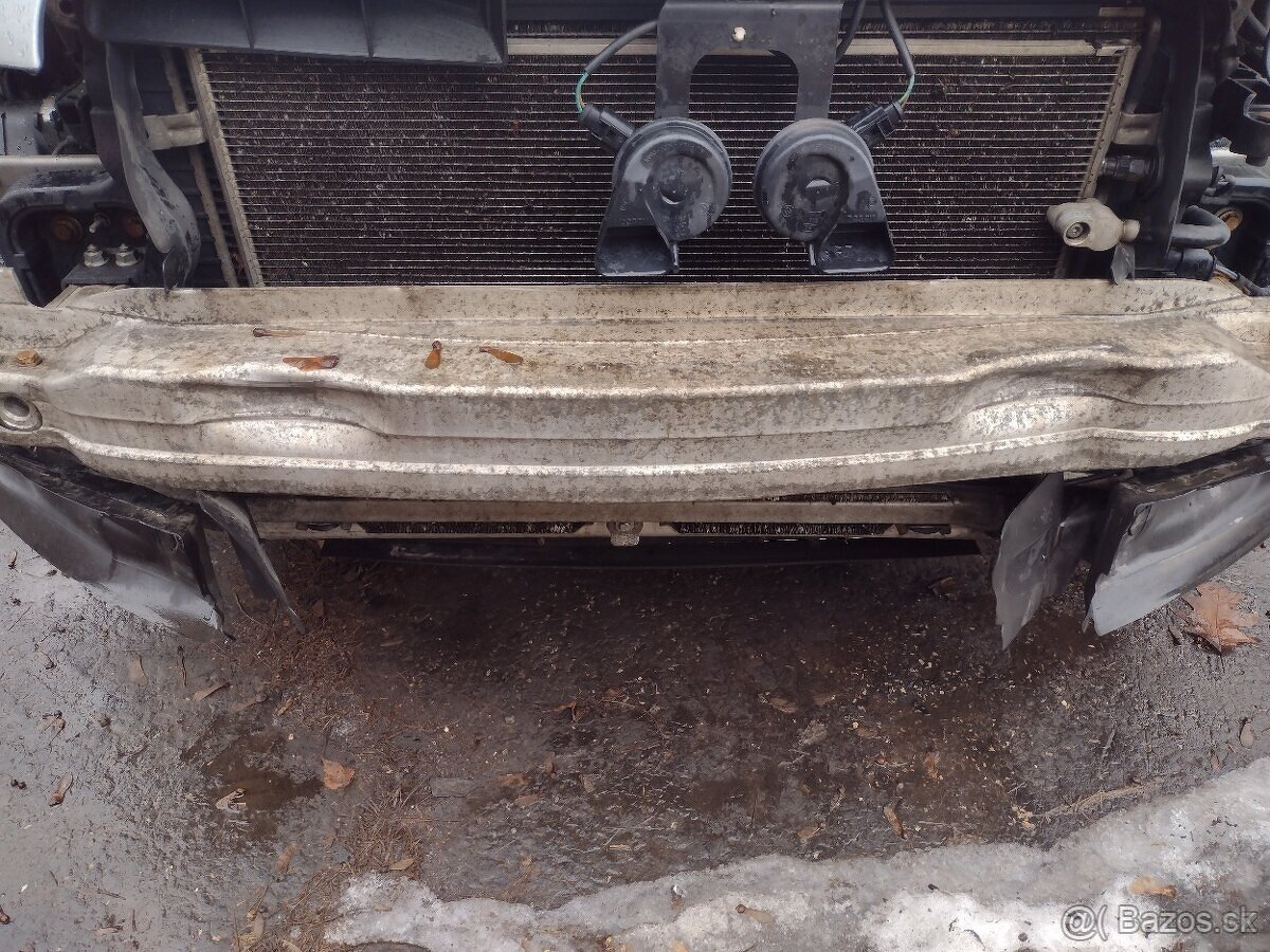 Chladičova stěna Audi A6 4f 3.0tdi s výztuhou - 2