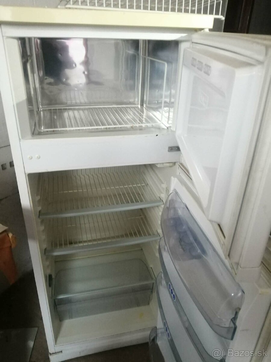 Whirlpool chladnička s mrazničkou - 2