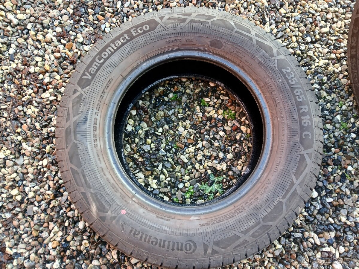Pneumatiky Continental 235/65 R16C - 2