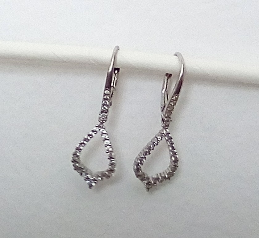 STRIEBORNÉ NÁUŠNICE - 2