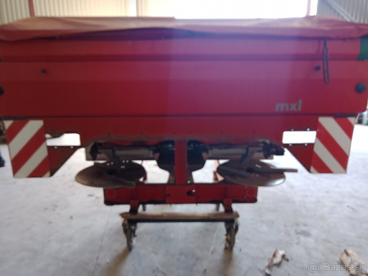 Na predaj rozmetadlo hnojivá - 2