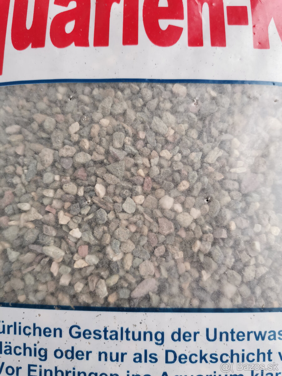 Piesok do akvária - 2