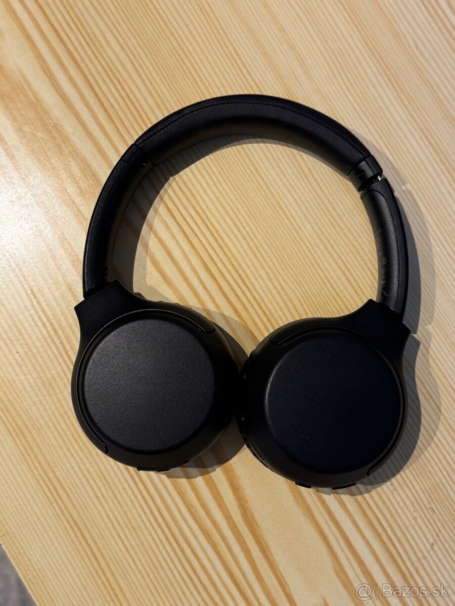 Sony WH-XB700 - 2