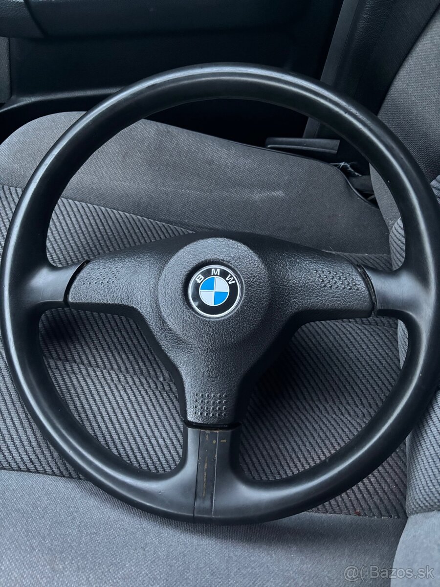 3 ramenny volant BMW E34 - 2
