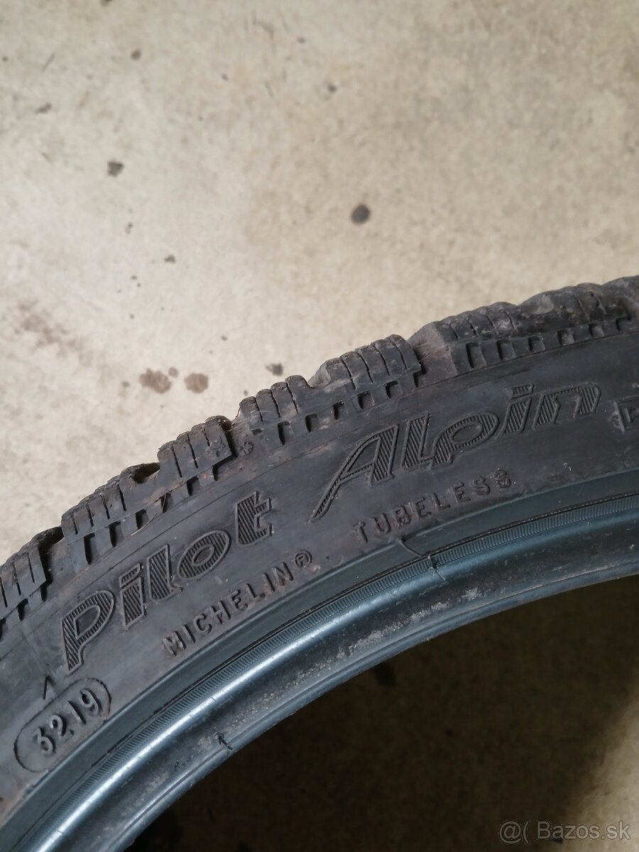 pneu 245/35 r 19 - 2