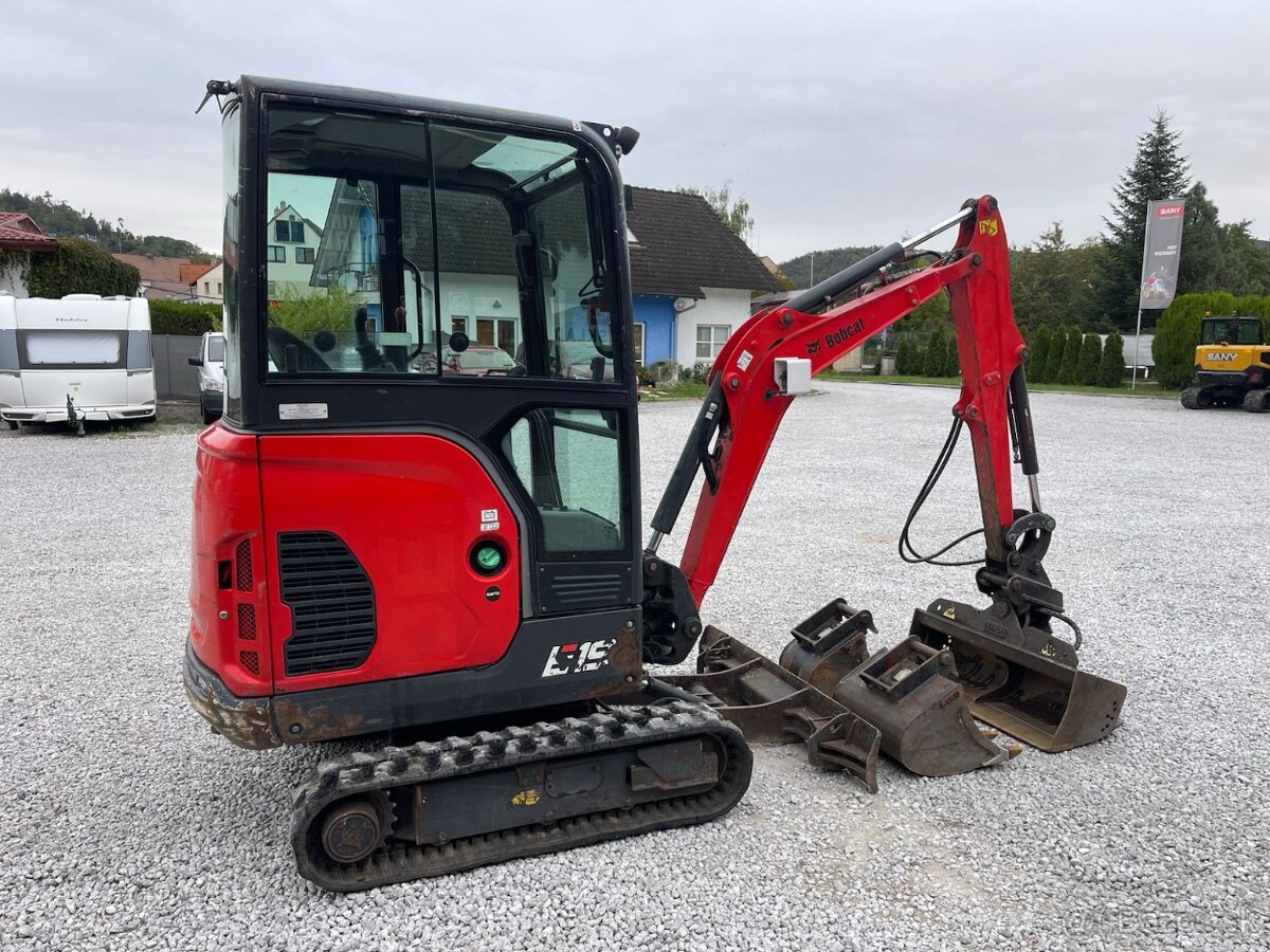Pásové rýpadlo Bobcat E19 - 2