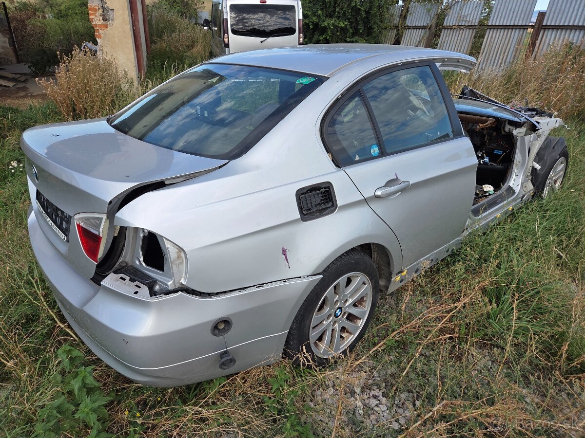 Predám BMW e90 318i 95kw - 2