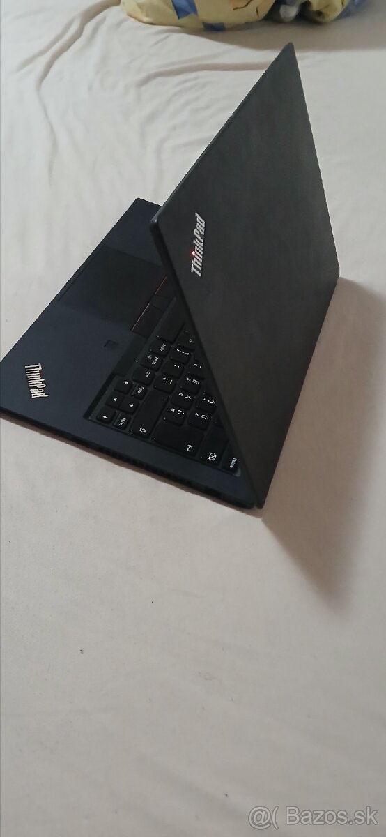Lenovo ThinkPad T495 - 2