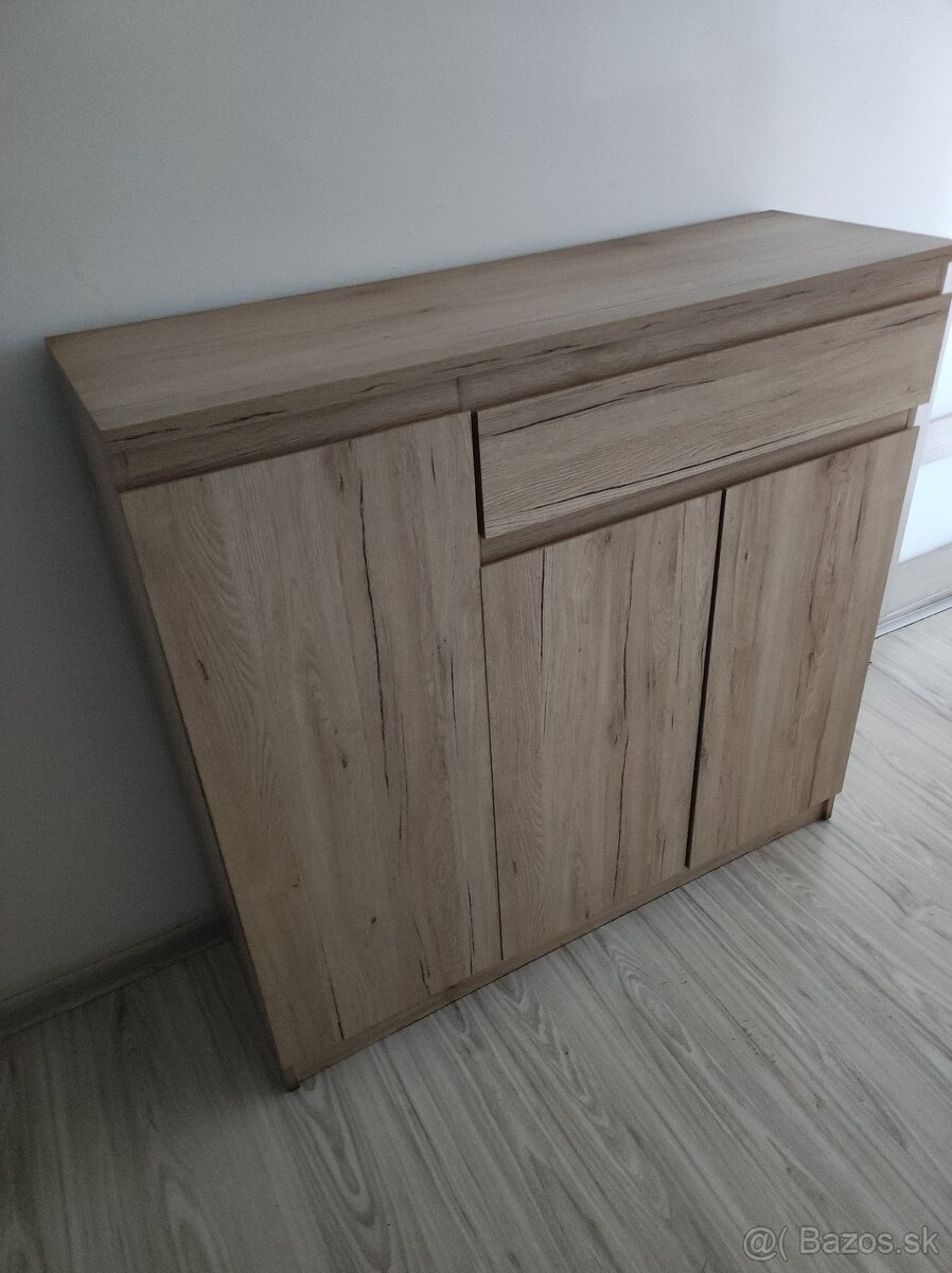 Komoda - 2