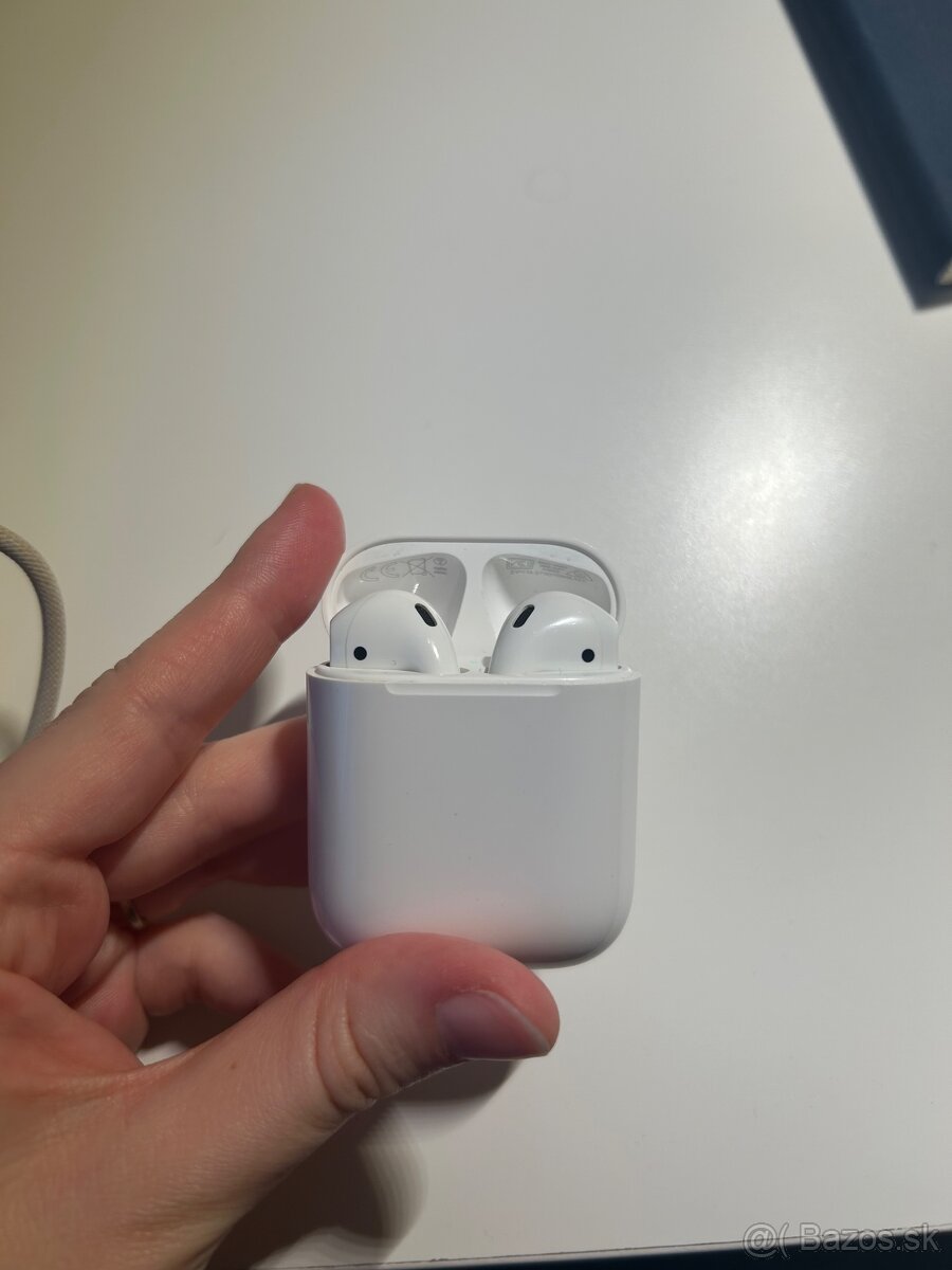 Airpods 1 - 2