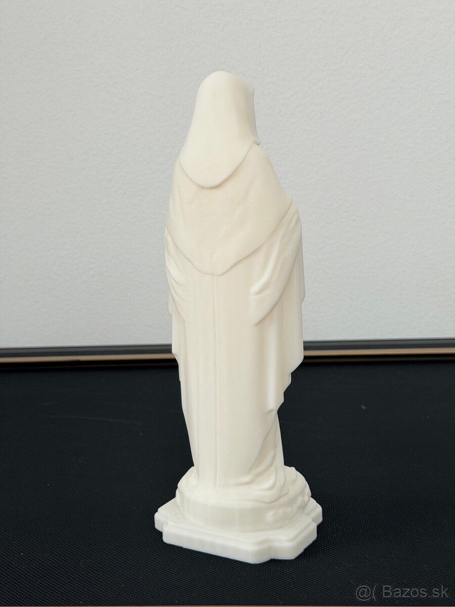 Socha Panna Mária - 2