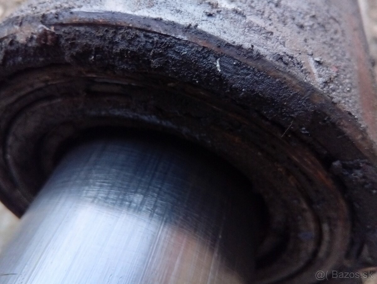 Predám tento kyper z auta Liaz - 2