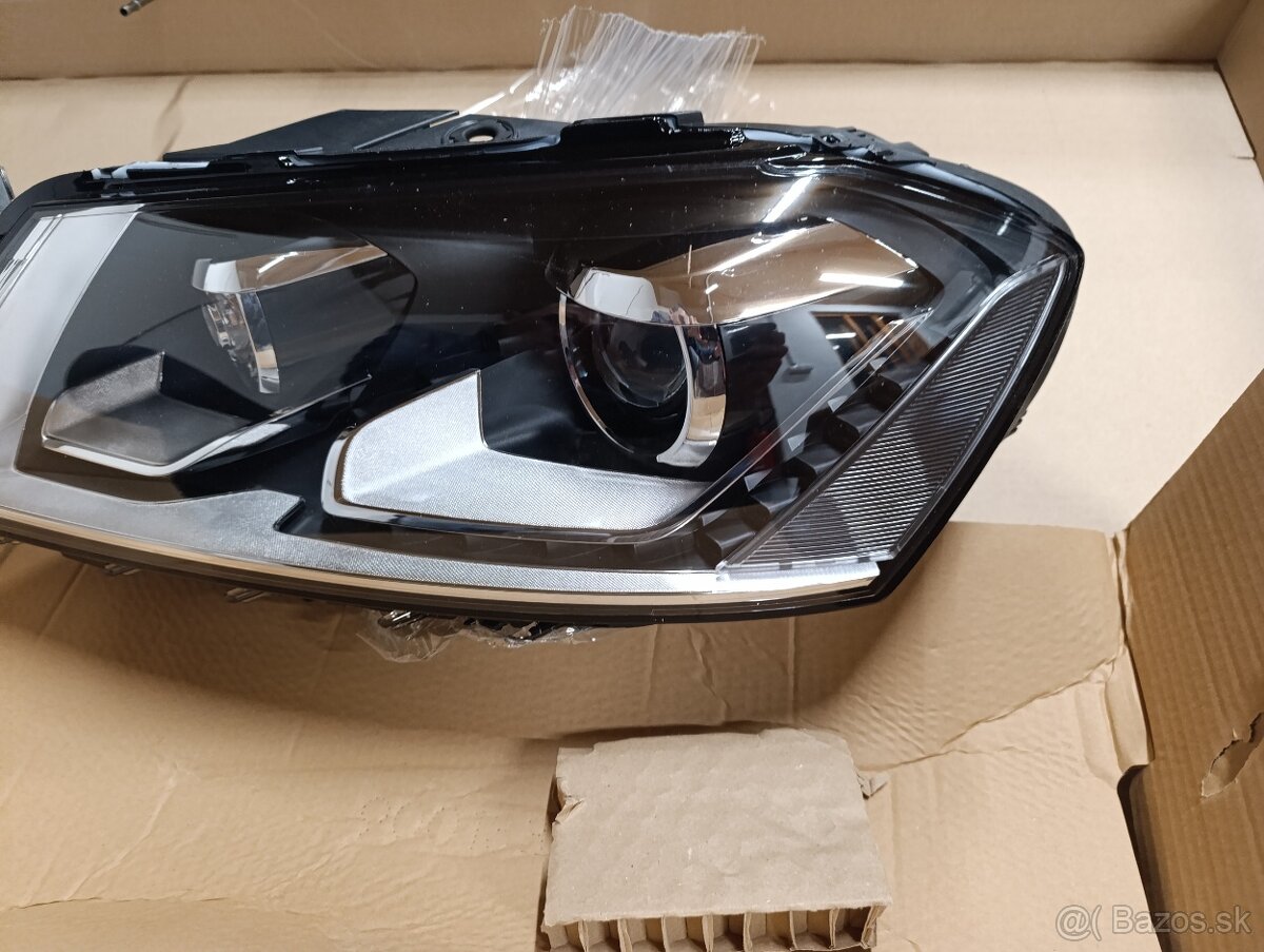 Ľ predný Bi-xenon VW Passat B7 - 2