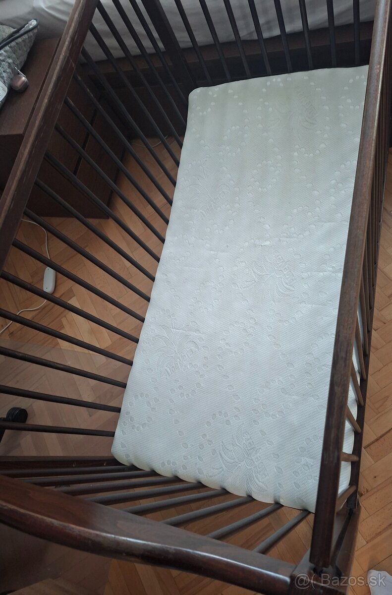 Drevená postielka - 2