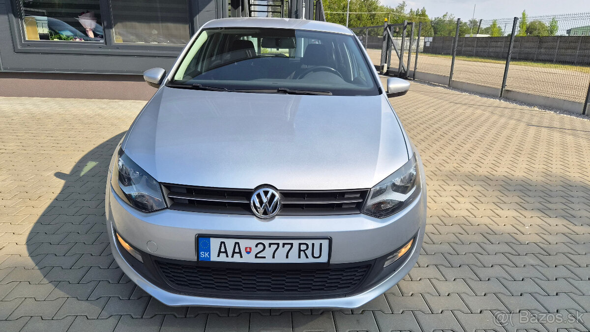 Volkswagen Polo - 2