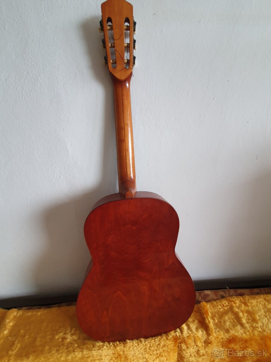 predám GITARU - 2