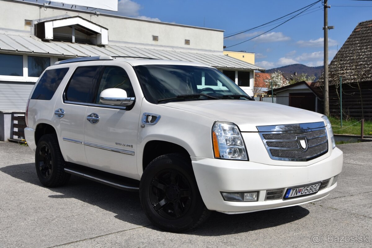 Cadillac Escalade - 2