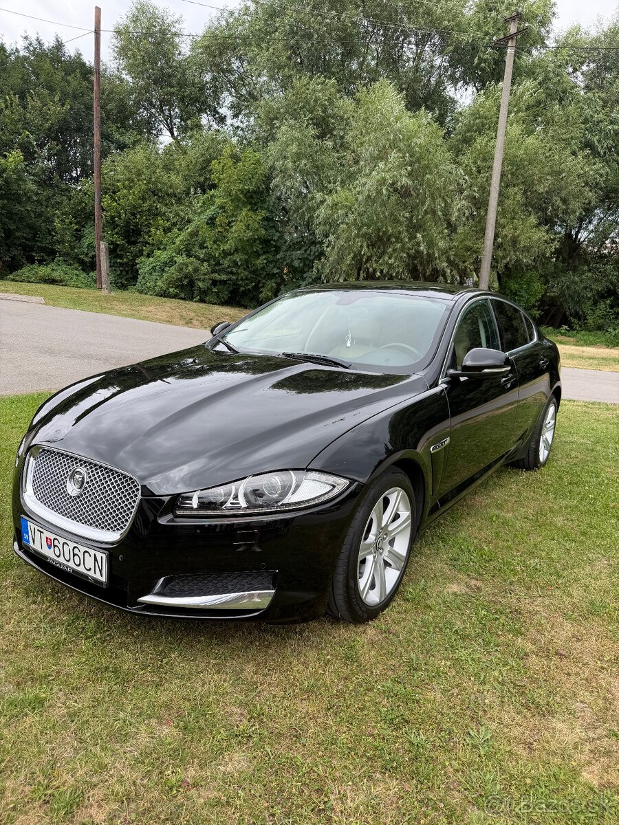 Jaguar XF 2.2D Premium Luxury - 2