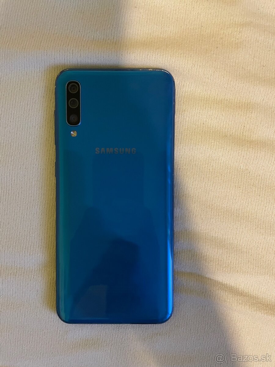 Samsung Galaxy A50 + obal - 2