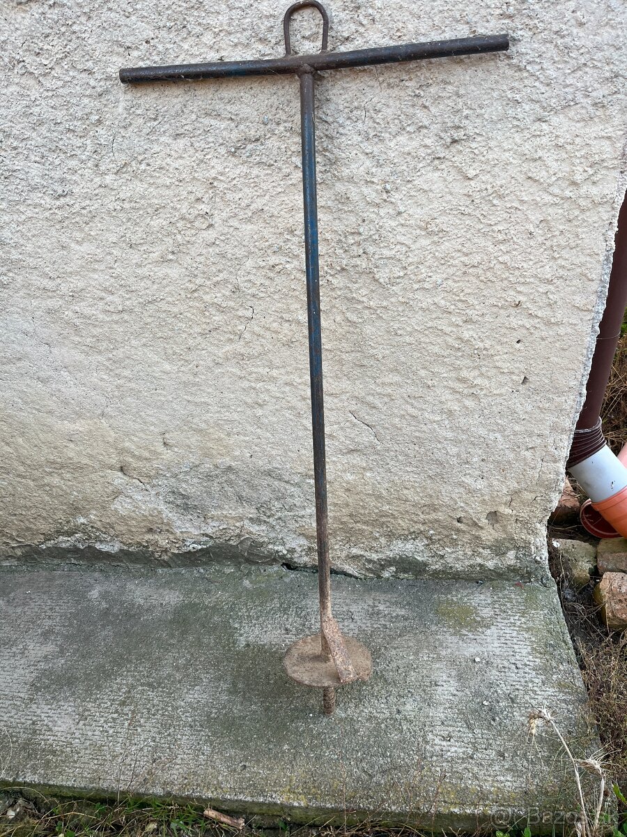 Predám ručný zemný vrták + priamy krompáč - 2