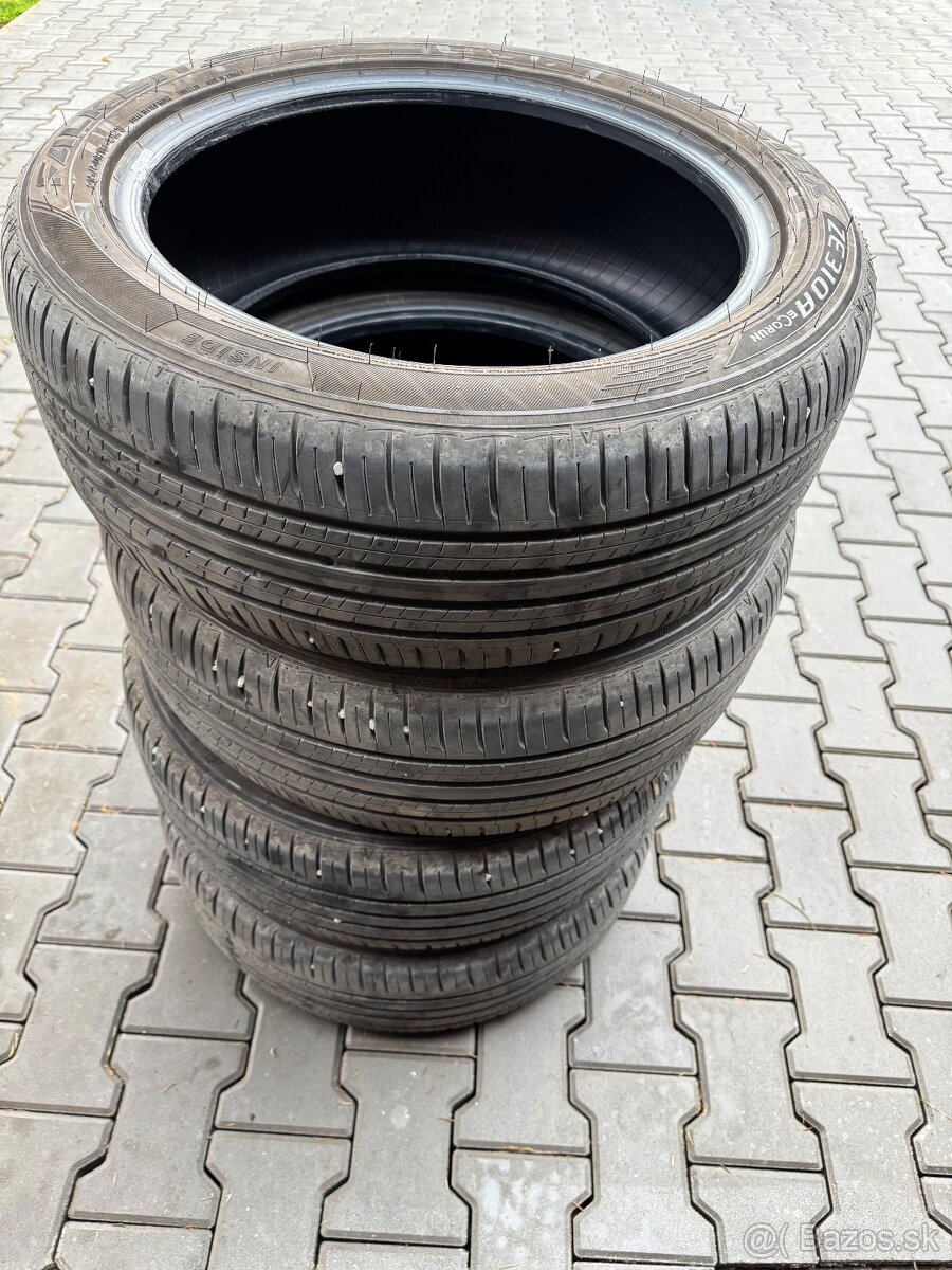 Falken 215/50R18 - 2
