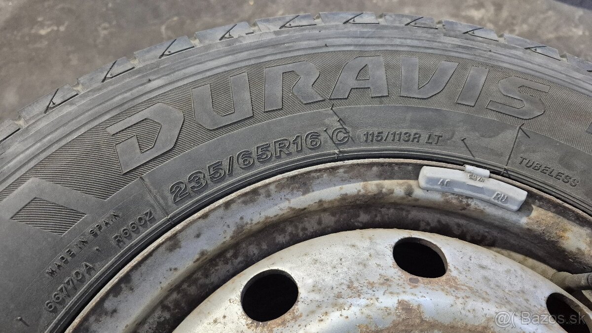 235/65R16C - 2