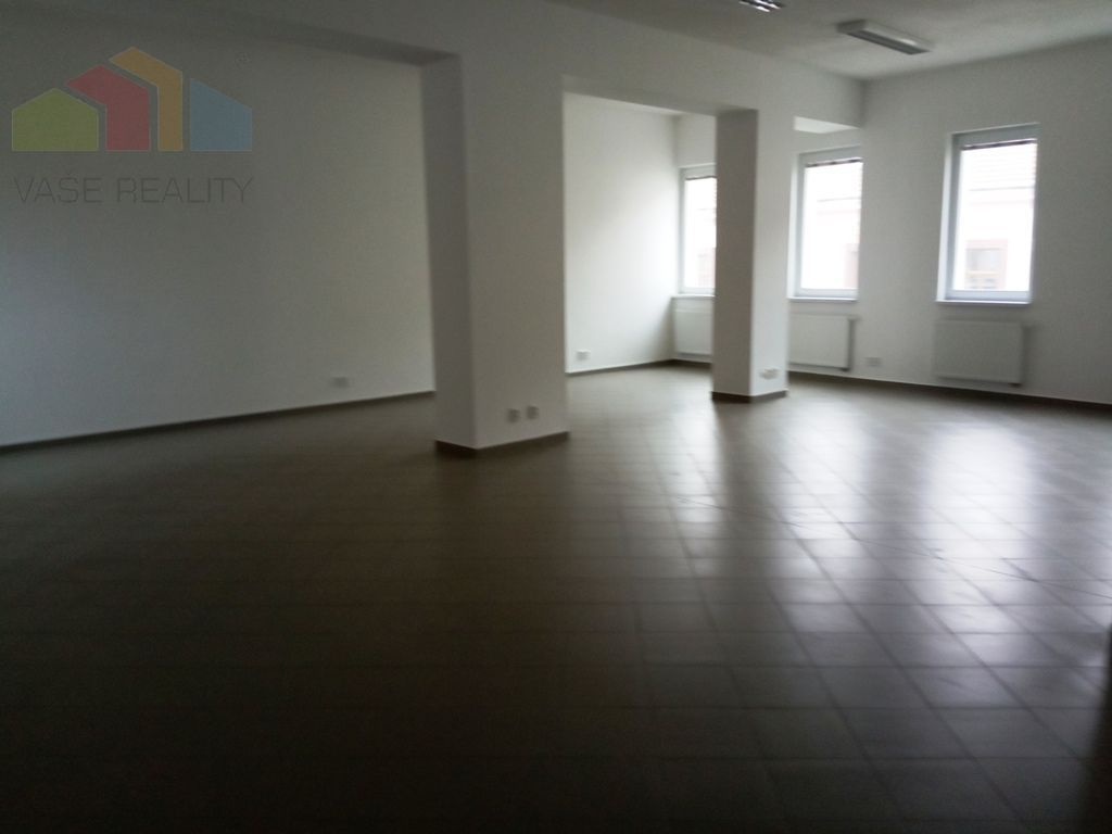 Kancelárske/ obchodné priestory 112 m2, pešia zóna Nitra - 2