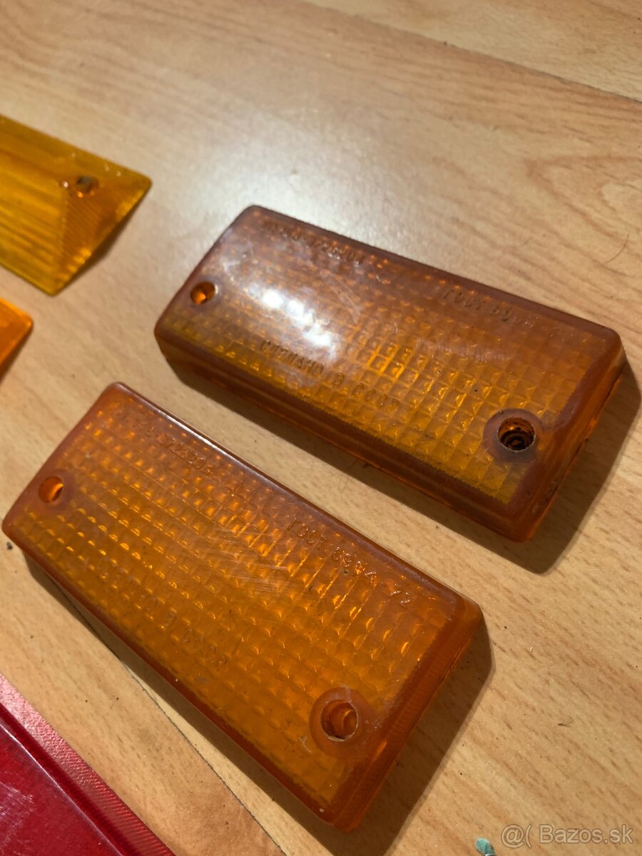 Svetlá a smerovky Lada 2101 - 2