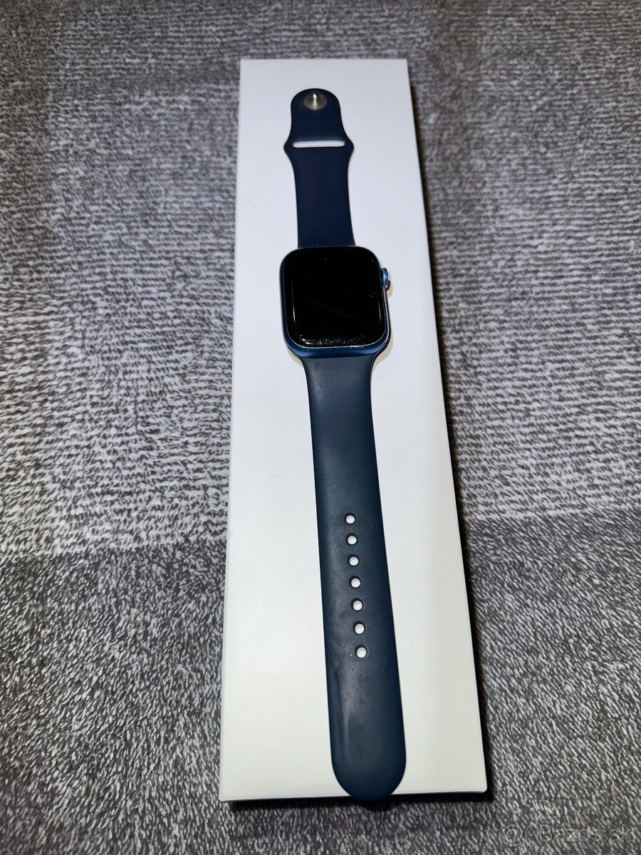 Predám Apple Watch Series 7 45mm Blue - 2
