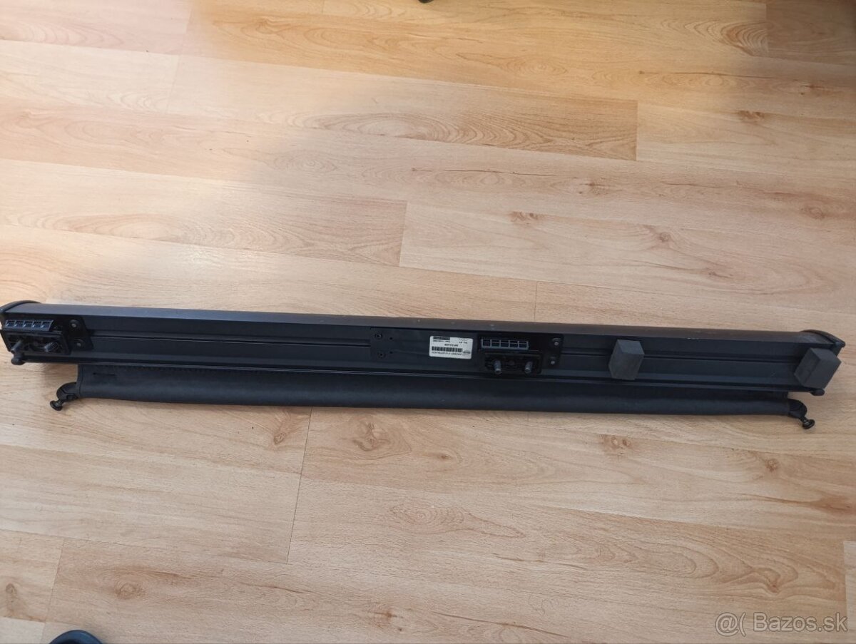 Predám mriežku / prepážku pre psov – Volvo V50 (2009) - 2