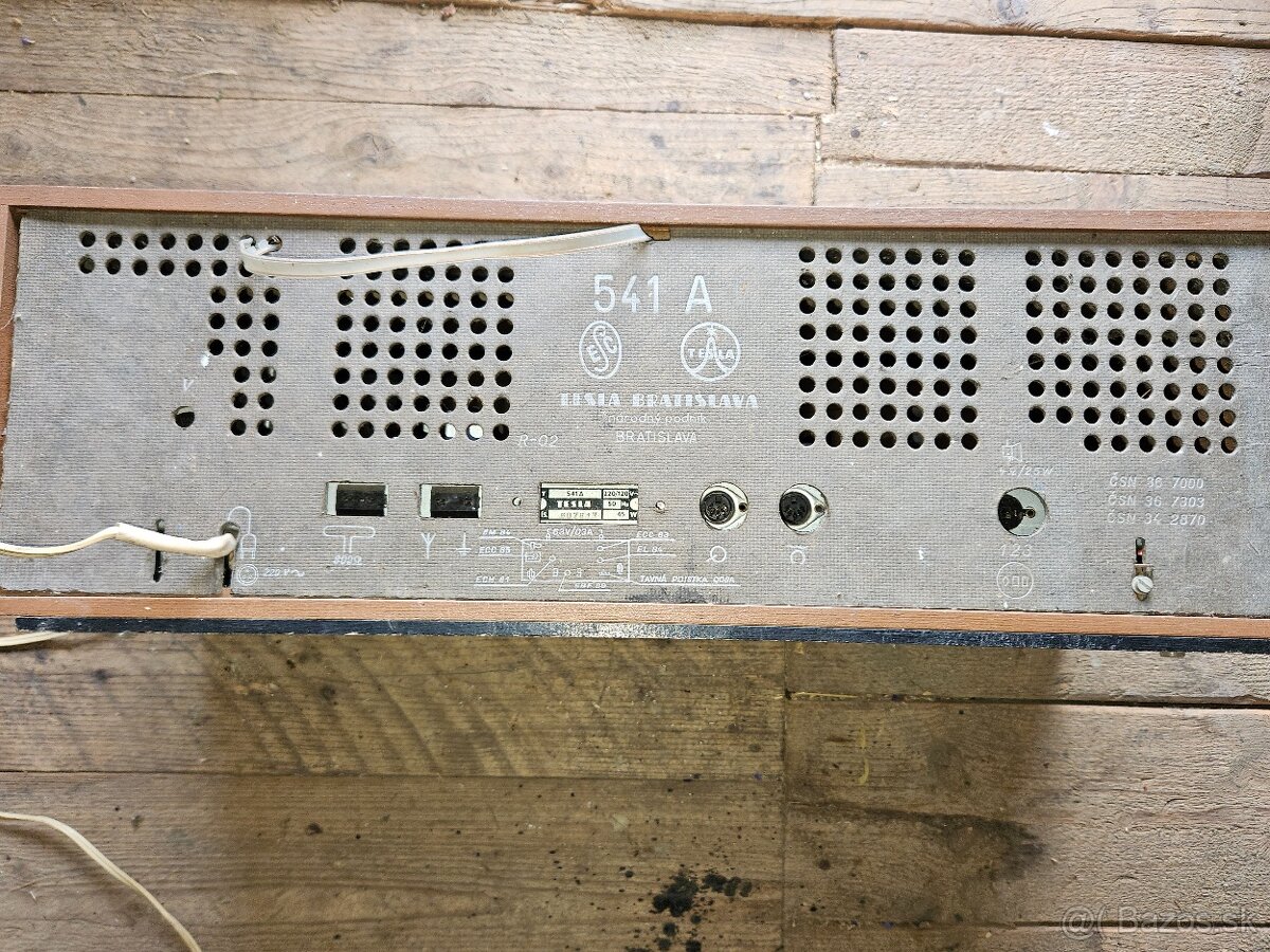 Retro radio Tesla - 2