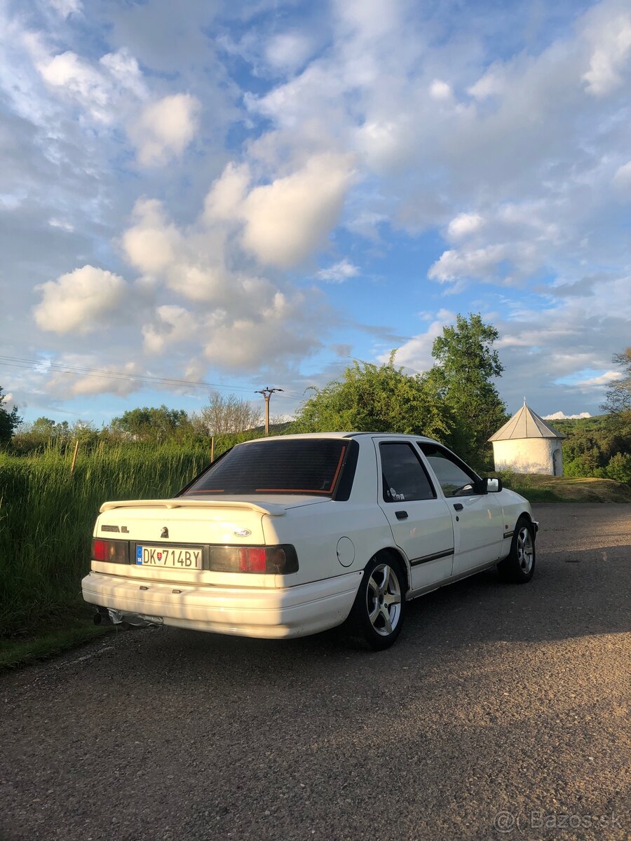 Ford sierra 2.0 DOHC - 2