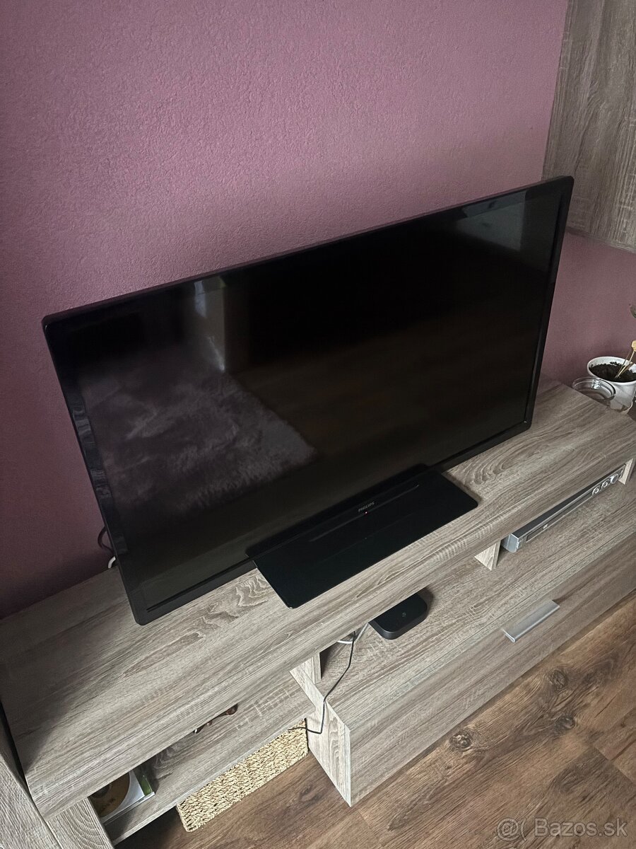Philips televízor 106cm - 2