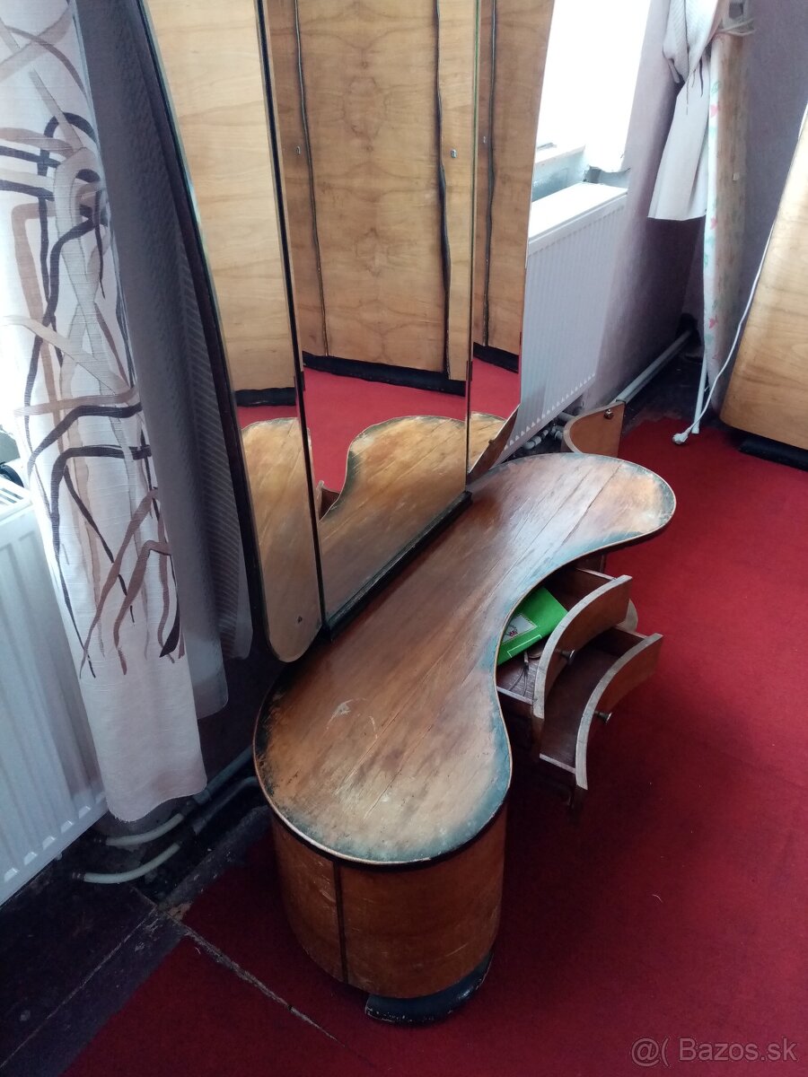 Komoda so zrkadlom - 2