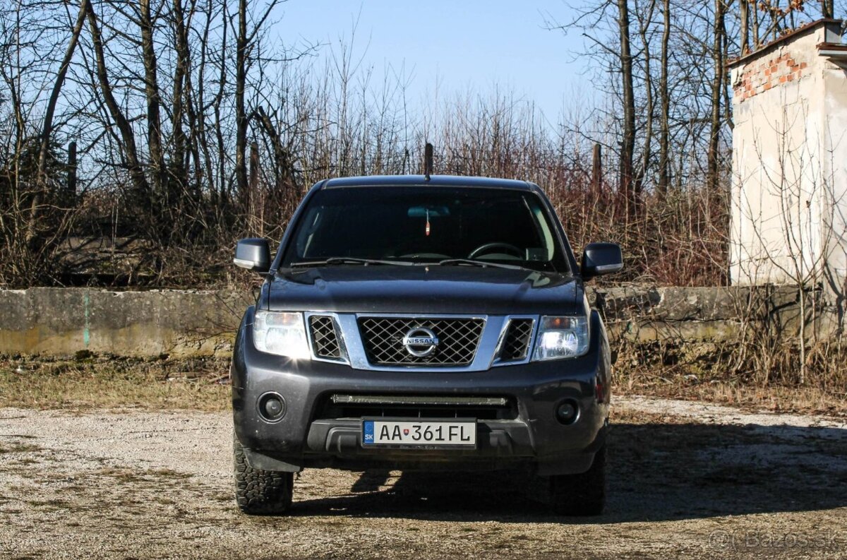 Nissan Navara DoubleCab 2.5 dCi - 2