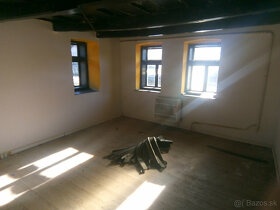 DOM V MADARSKU-GONCRUSZKA - 2