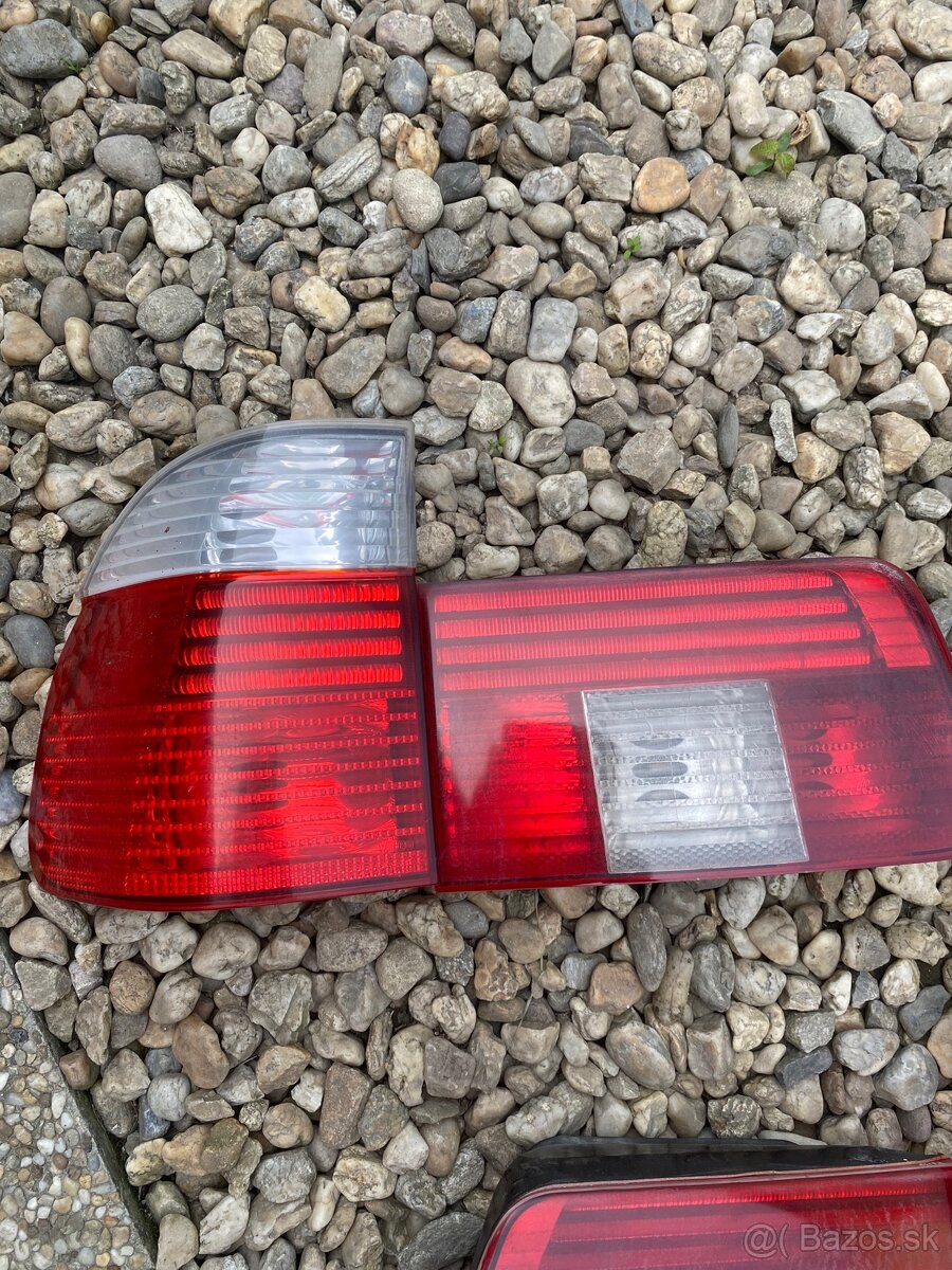 Bmw E39 zadne svetla - 2