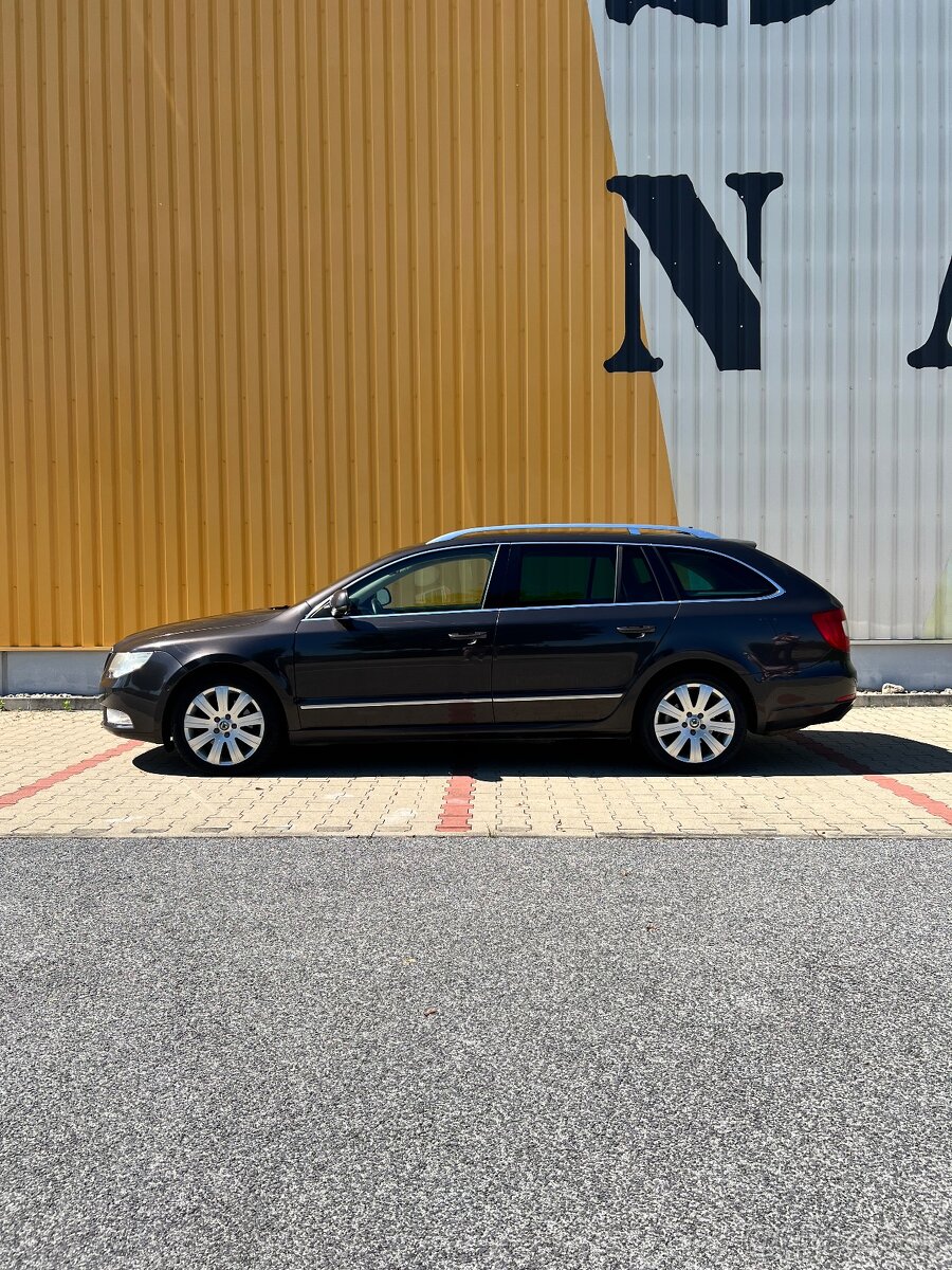 Superb 2.0 Tdi ELEGANCE - 2