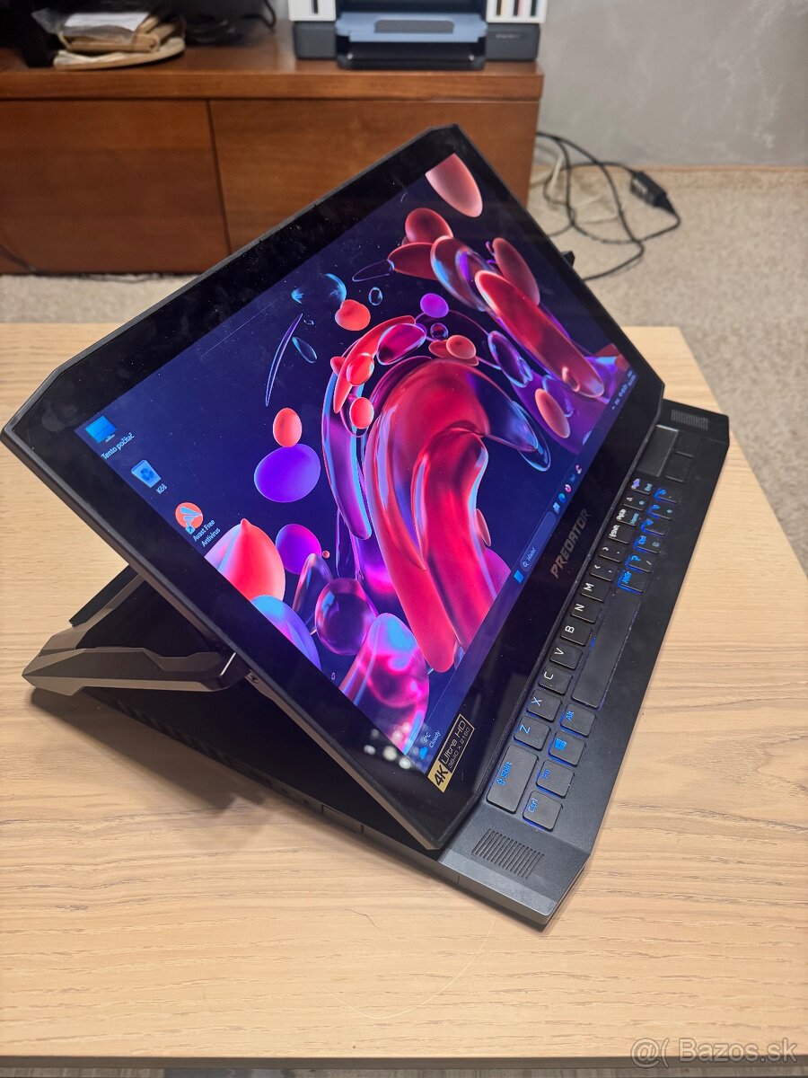 Acer Predator Triton 900 - 2