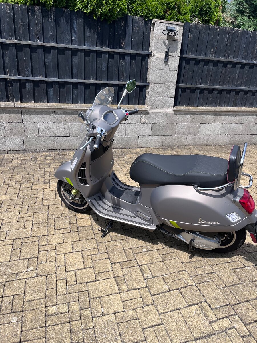 Vespa 300 Tech - 2