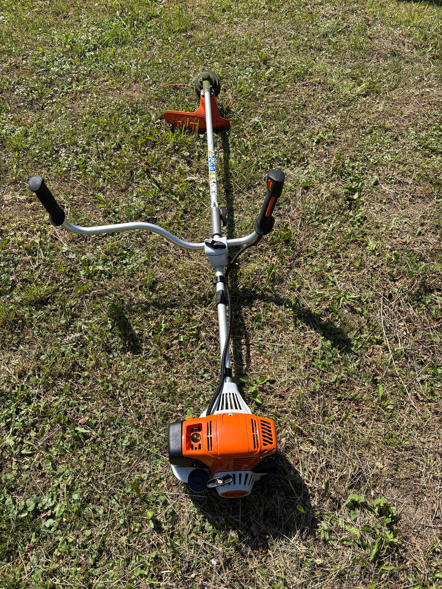 Krovinorez stihl KM 131 - 2