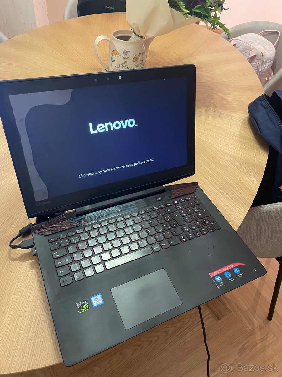 Herný Notebook Lenovo Y700 - 2