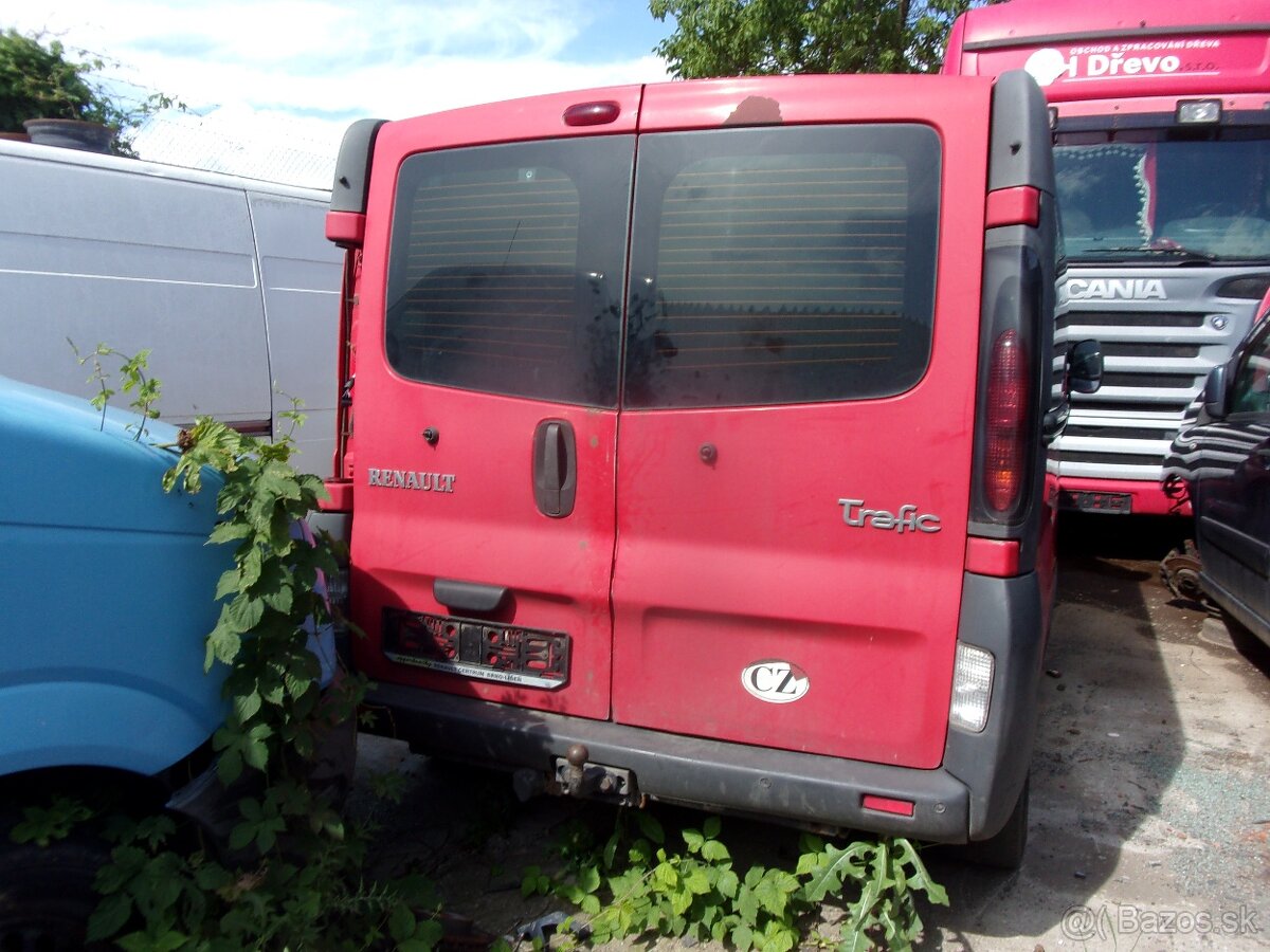 RENAULT TRAFIC 2 2006 2,5DCÍ - 2