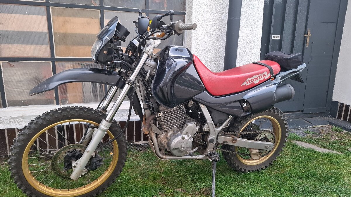 Honda NX 650 Dominator - 2