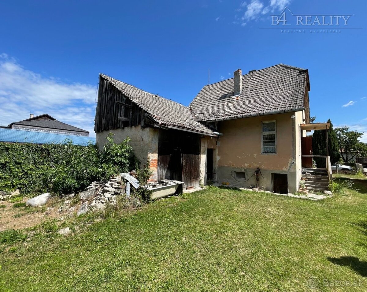 Rodinný dom so slnečným pozemkom 1856 m2, Svinná - 2