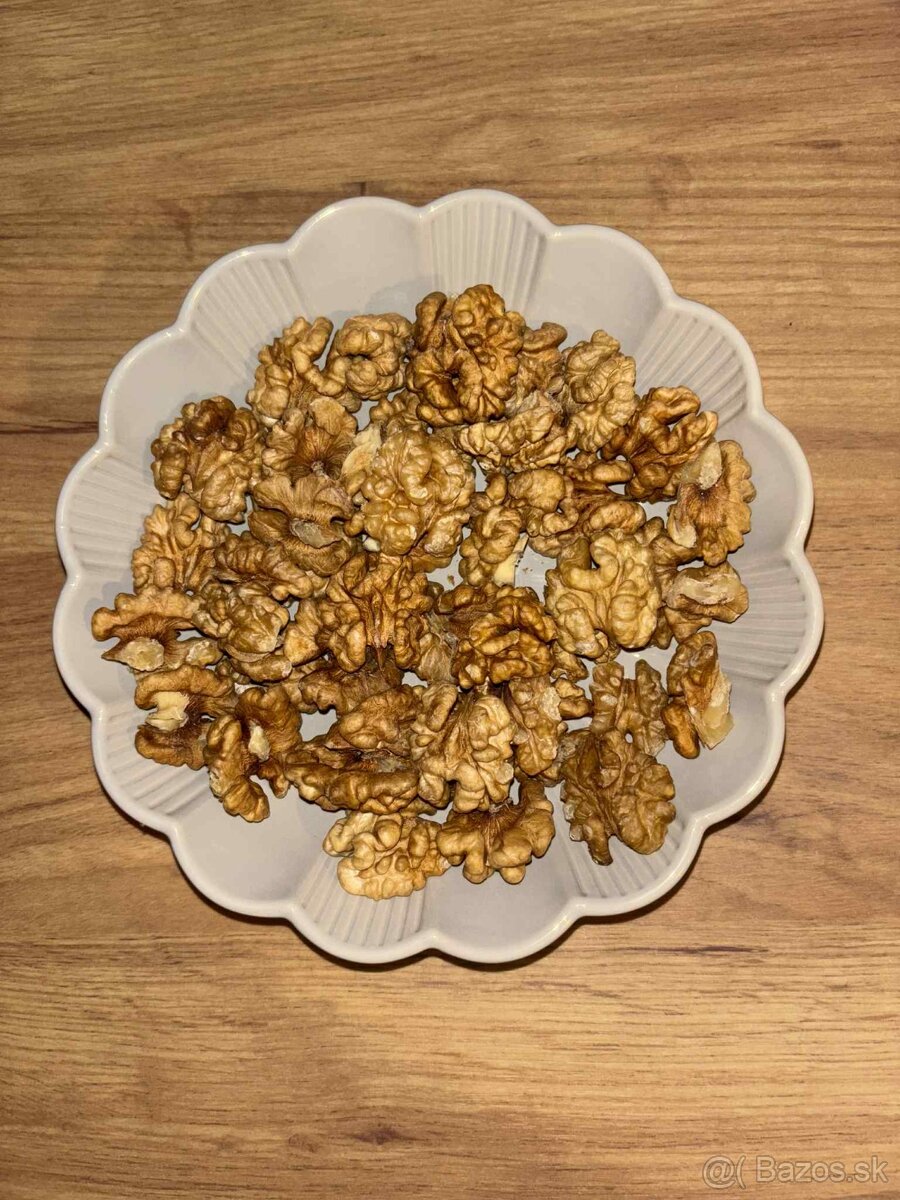 Vlašské orechy tohtoročné - 2